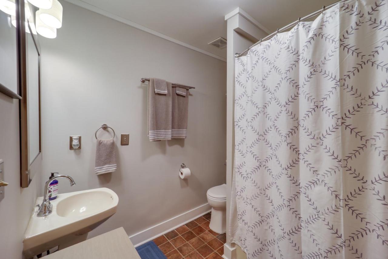 Pet-Friendly Spruce Pine Cabin With Private Fire Pit Bagian luar foto